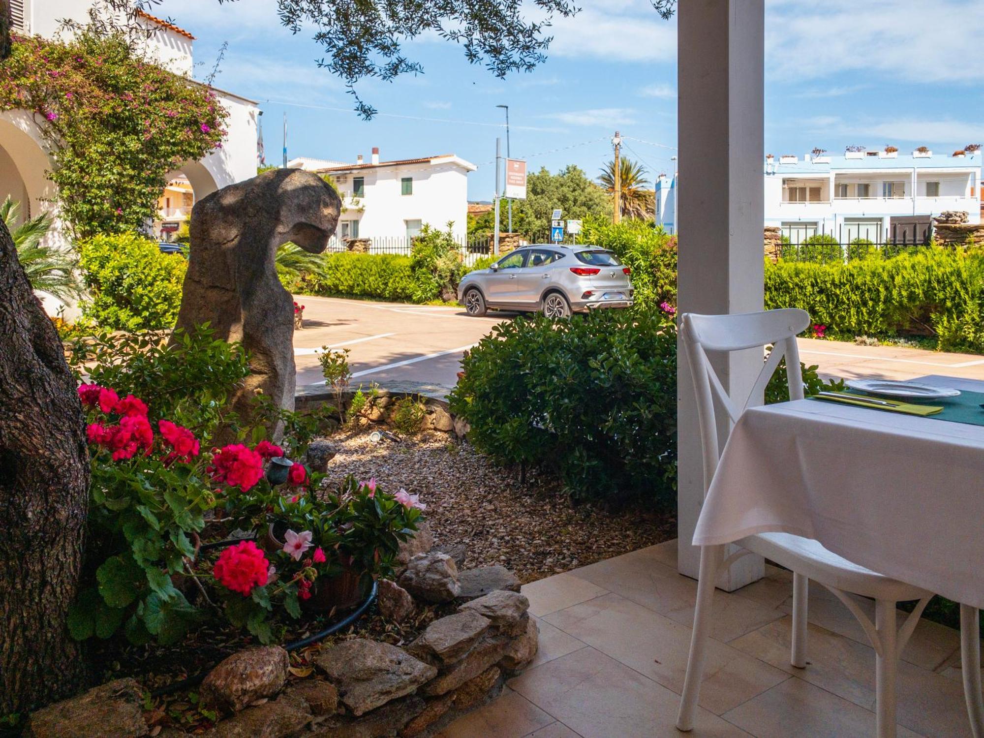 Hotel Donatella Posada  Extérieur photo