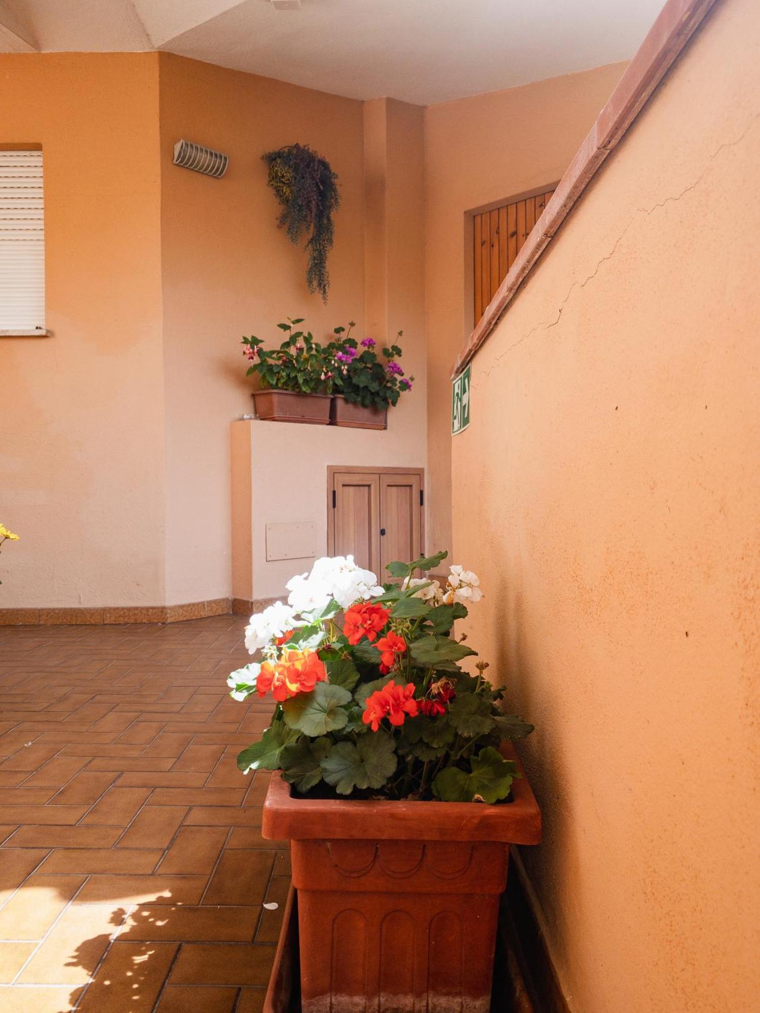 Hotel Donatella Posada  Extérieur photo